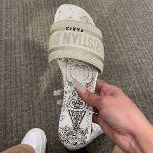 AUTHENTIC Dior Dway Flat Sandal US4